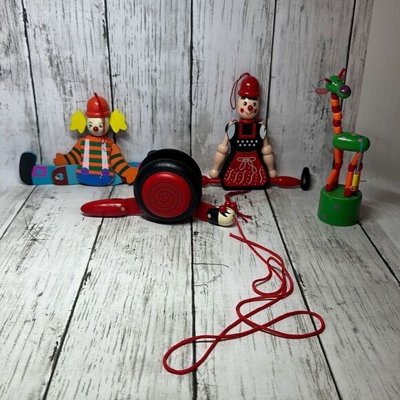 Pull String Wooden Puppets Jumping Jack Ornament  Clown Giraffe Snail set of 4 - Picture 1 of 5
